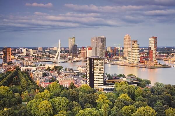 The weather in Rotterdam 2026